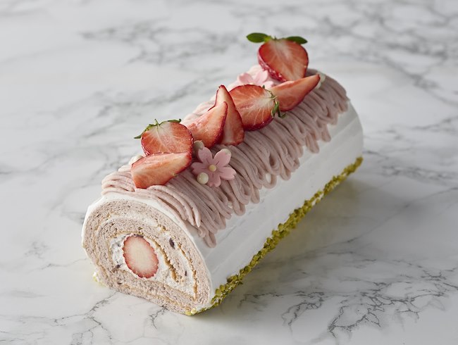 ウェスティンホテル横浜　ロールケーキ　ストロベリー　カフェ　スイーツ